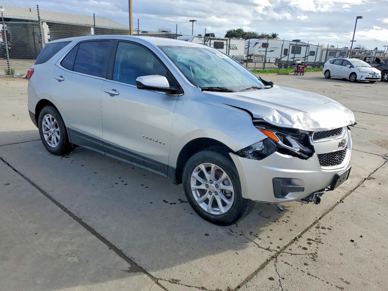 2021 CHEVROLET EQUINOX LT photo 4