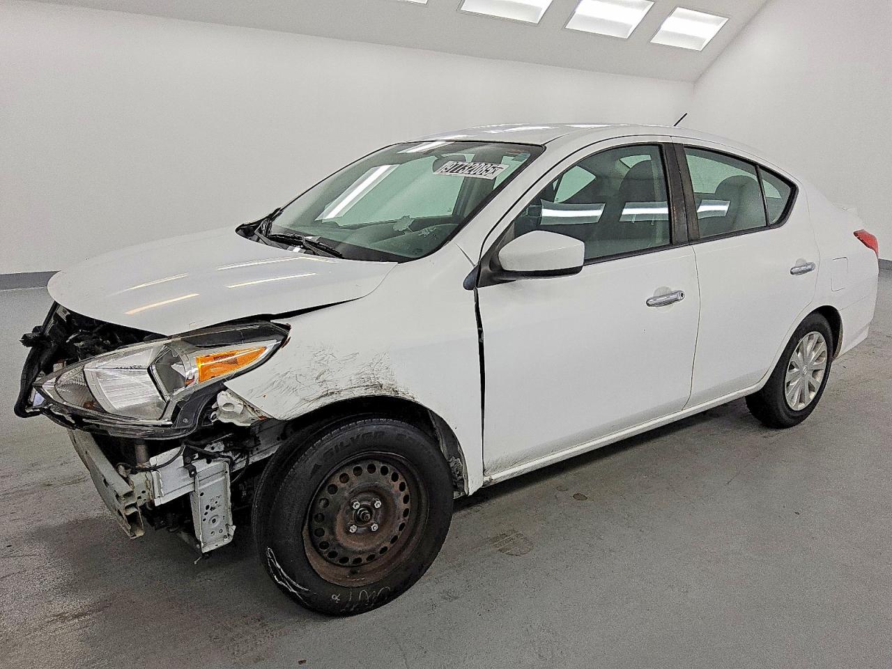 2019 NISSAN VERSA