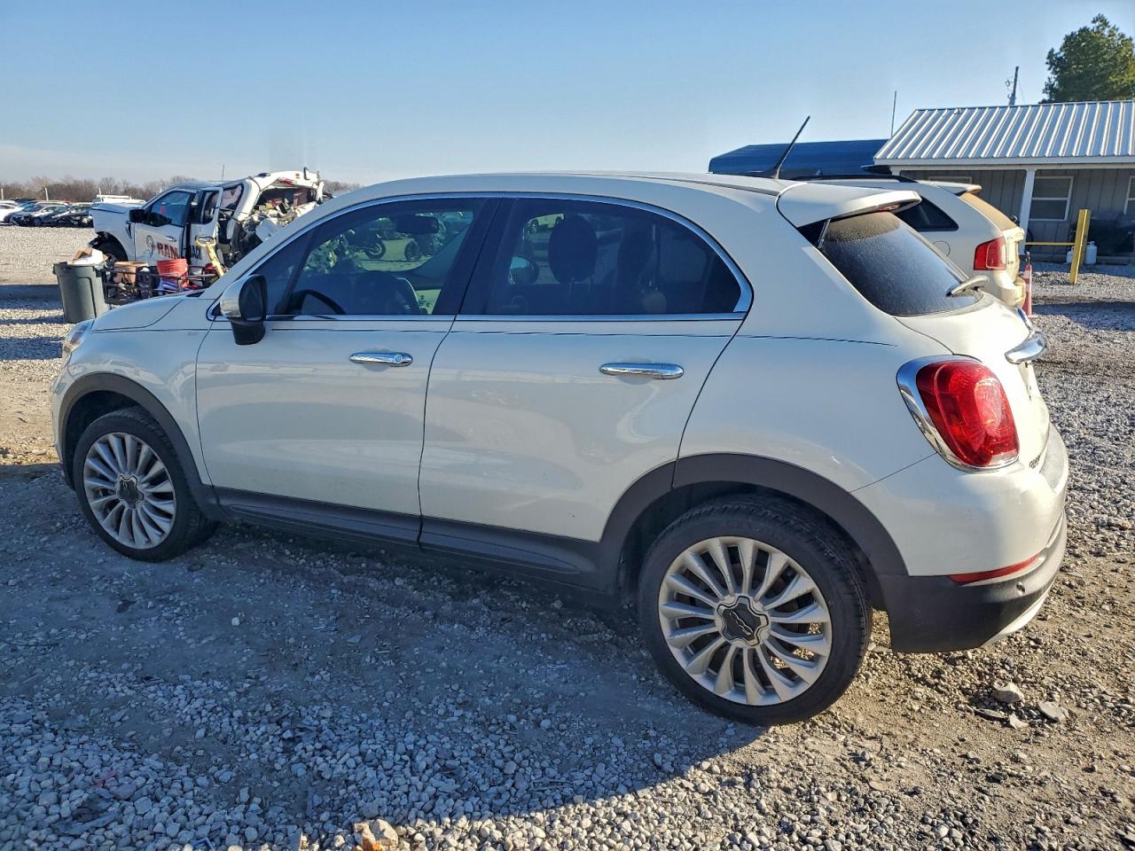 2016 FIAT 500X LOUNGE photo 2