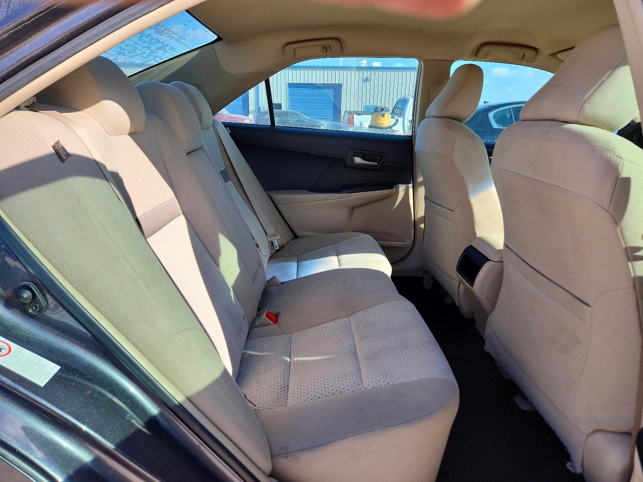 2014 TOYOTA CAMRY L photo 10