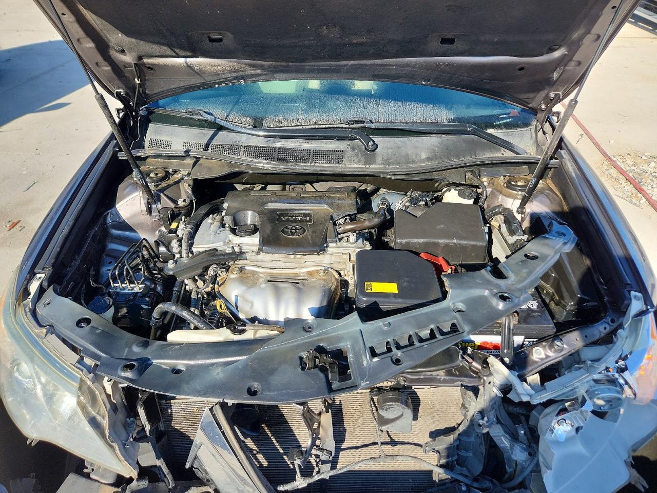 2014 TOYOTA CAMRY L photo 11