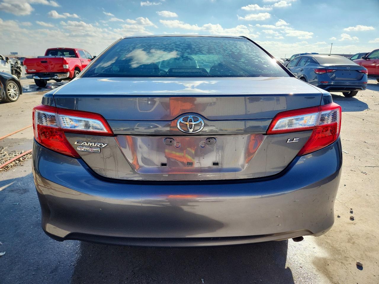 2014 TOYOTA CAMRY L photo 6