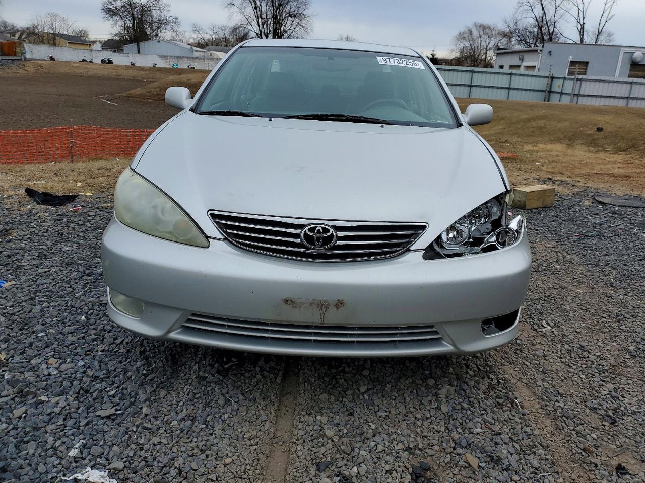 2006 TOYOTA CAMRY XLE V6 photo 13