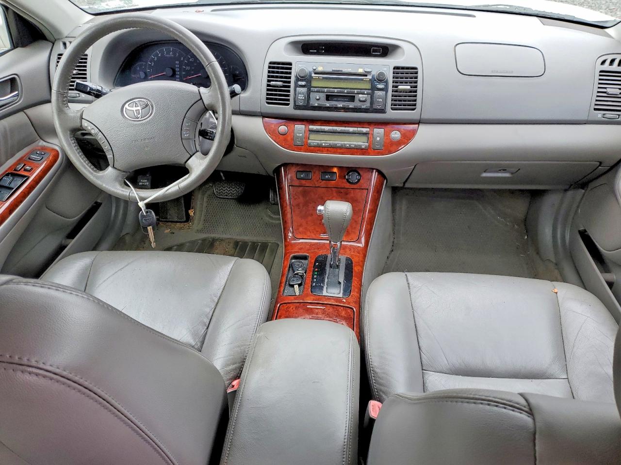 2006 TOYOTA CAMRY XLE V6 photo 22