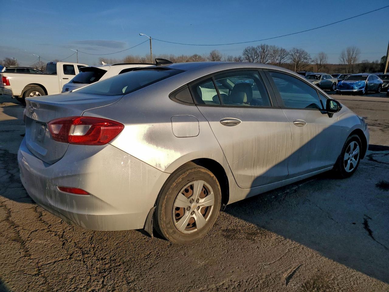 2017 CHEVROLET CRUZE LS photo 3