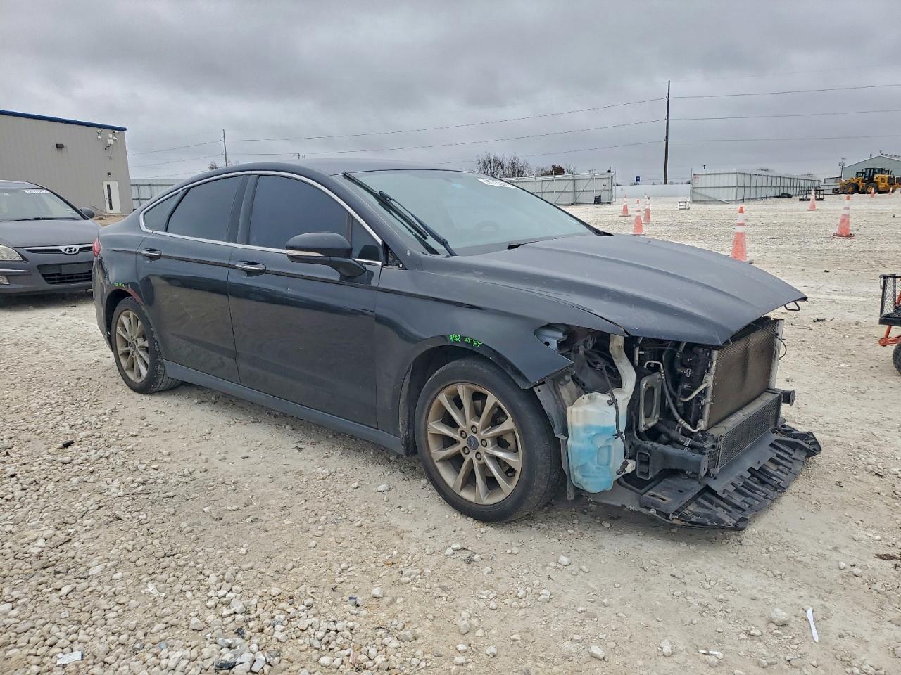 2017 FORD FUSION SE photo 4