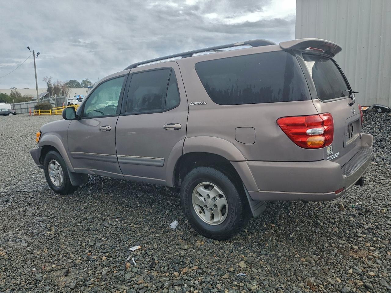 2002 TOYOTA SEQUOIA LIMITED photo 2