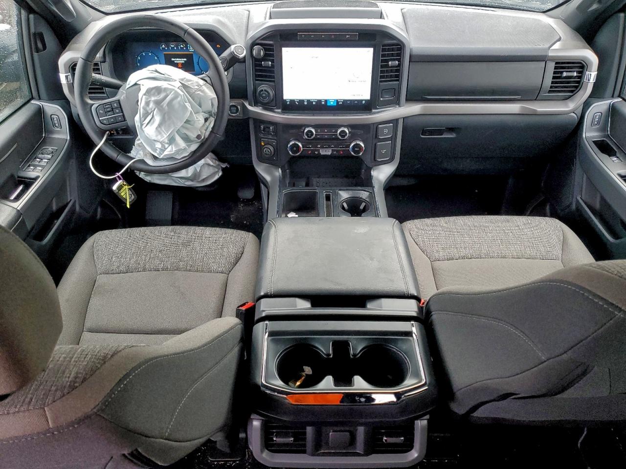 2024 FORD F150 XLT photo 8