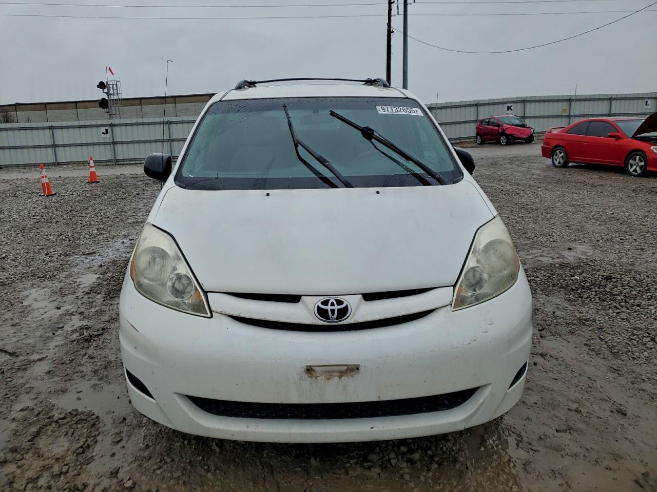 2008 TOYOTA SIENNA CE photo 5