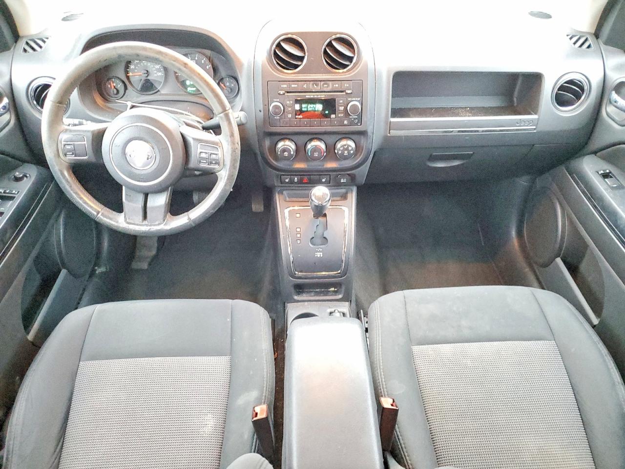 2012 JEEP COMPASS LATITUDE photo 8