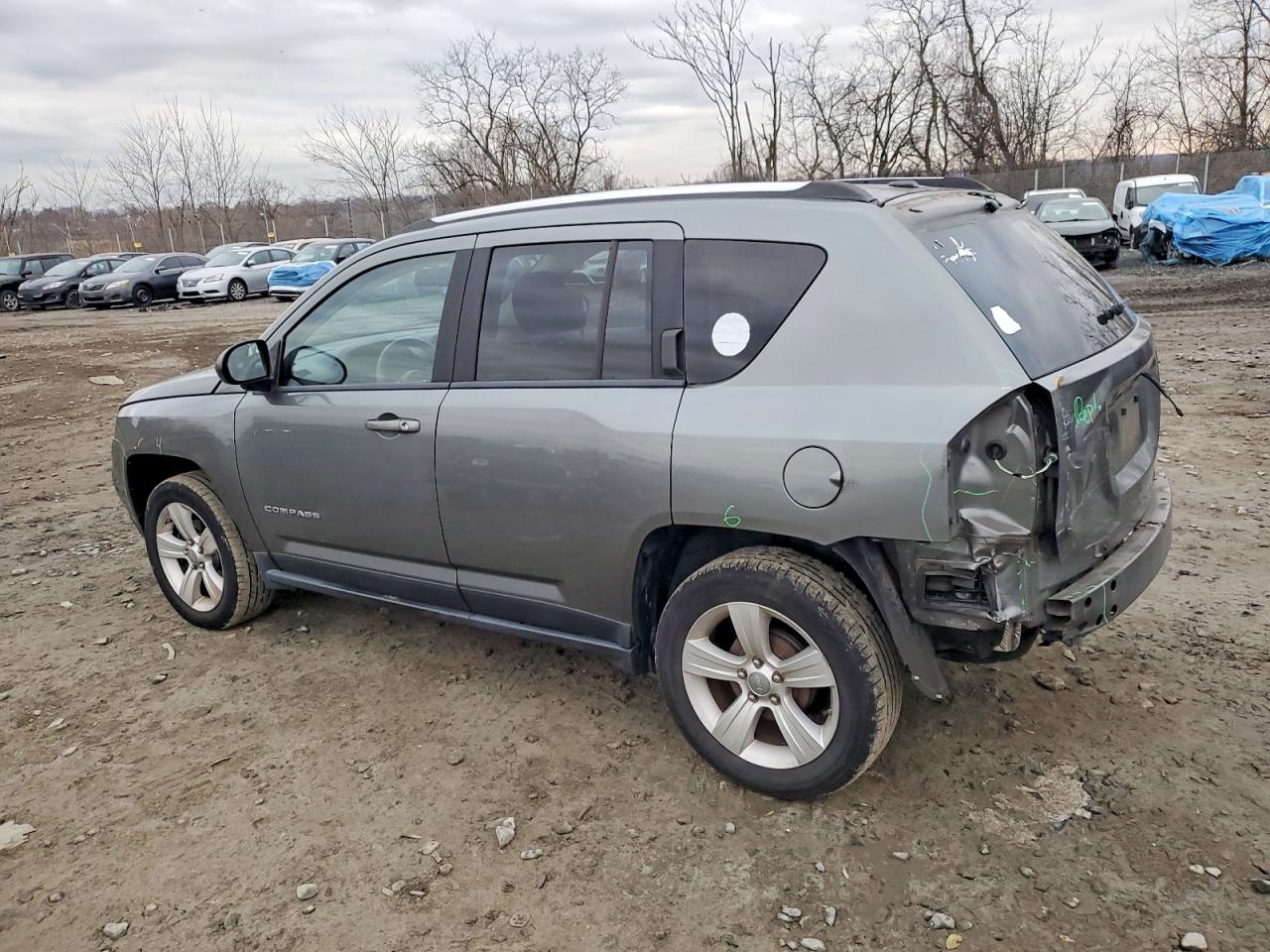 2012 JEEP COMPASS LATITUDE photo 2