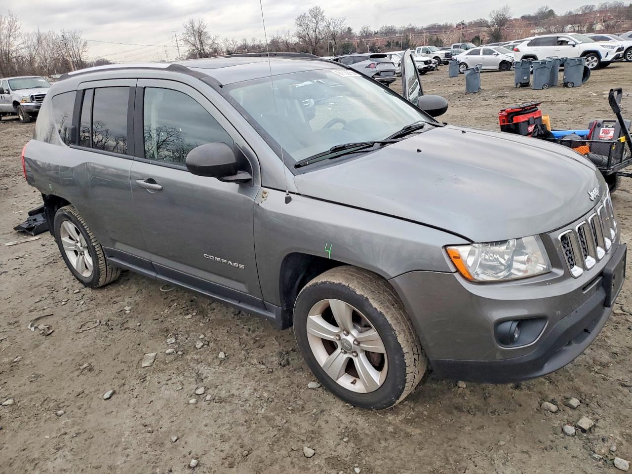 2012 JEEP COMPASS LATITUDE photo 4