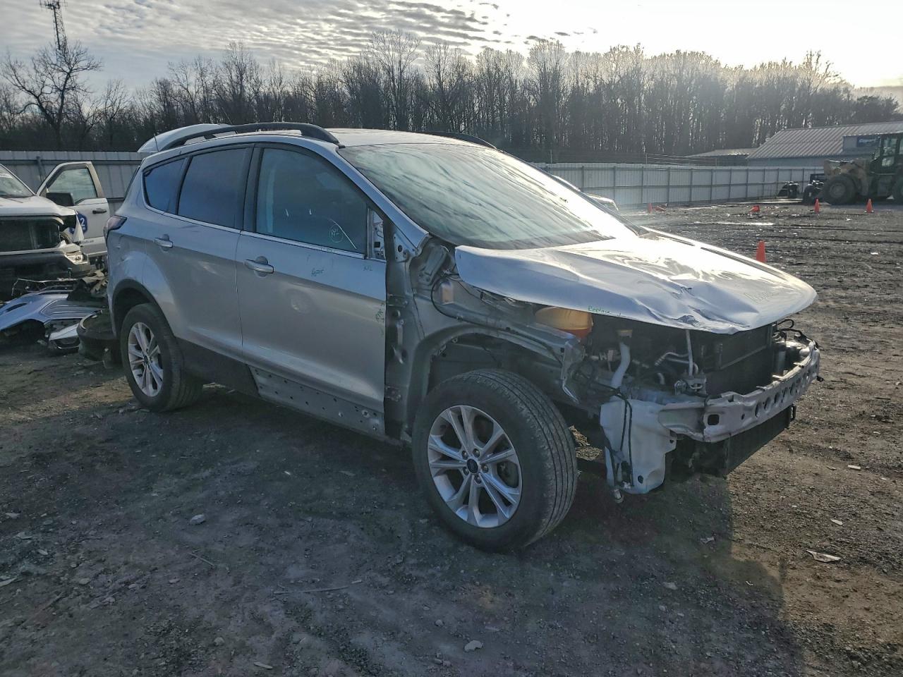 2018 FORD ESCAPE SEL photo 4