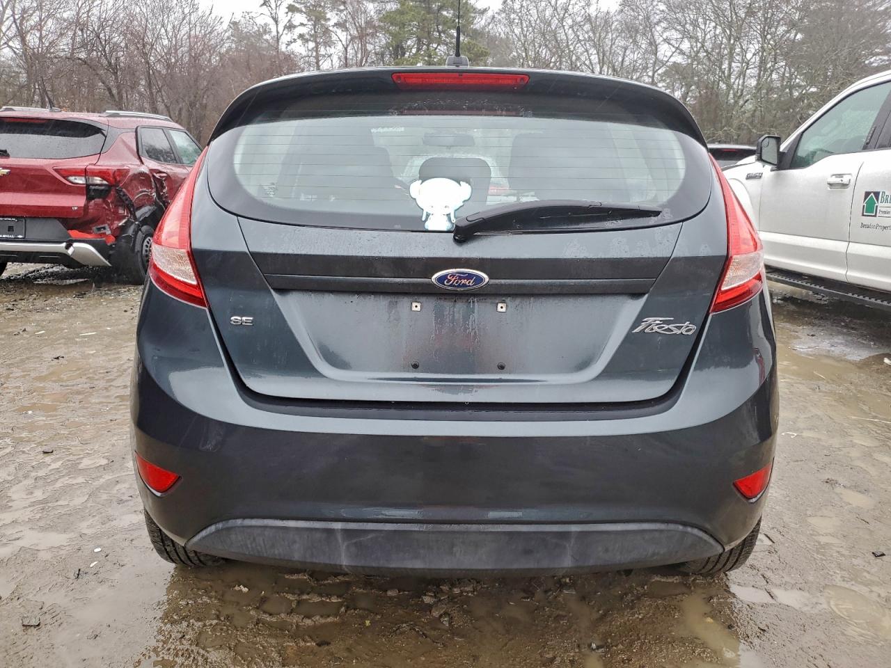 2011 FORD FIESTA SE photo 6