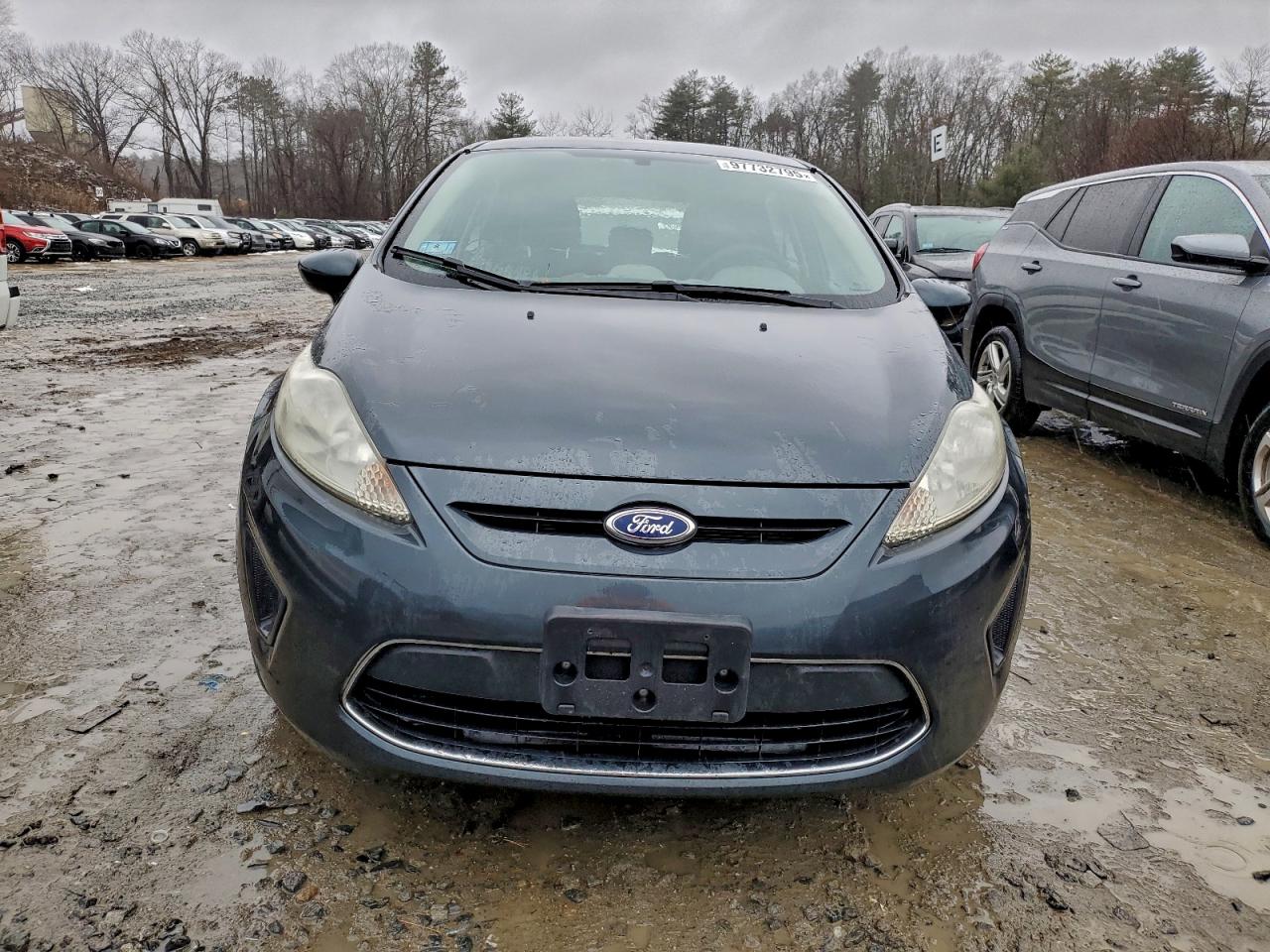 2011 FORD FIESTA SE photo 5
