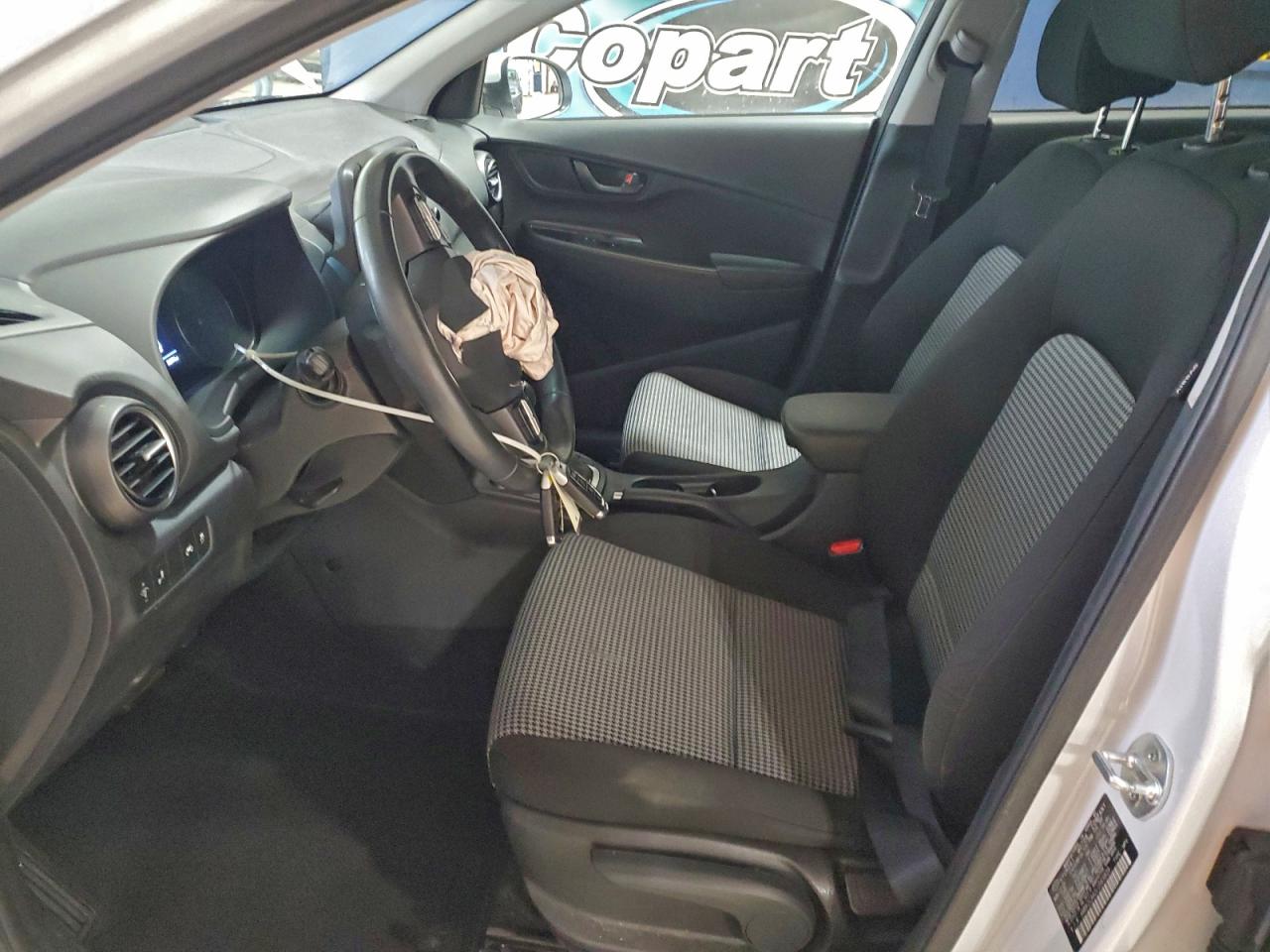 2020 HYUNDAI KONA SEL photo 7