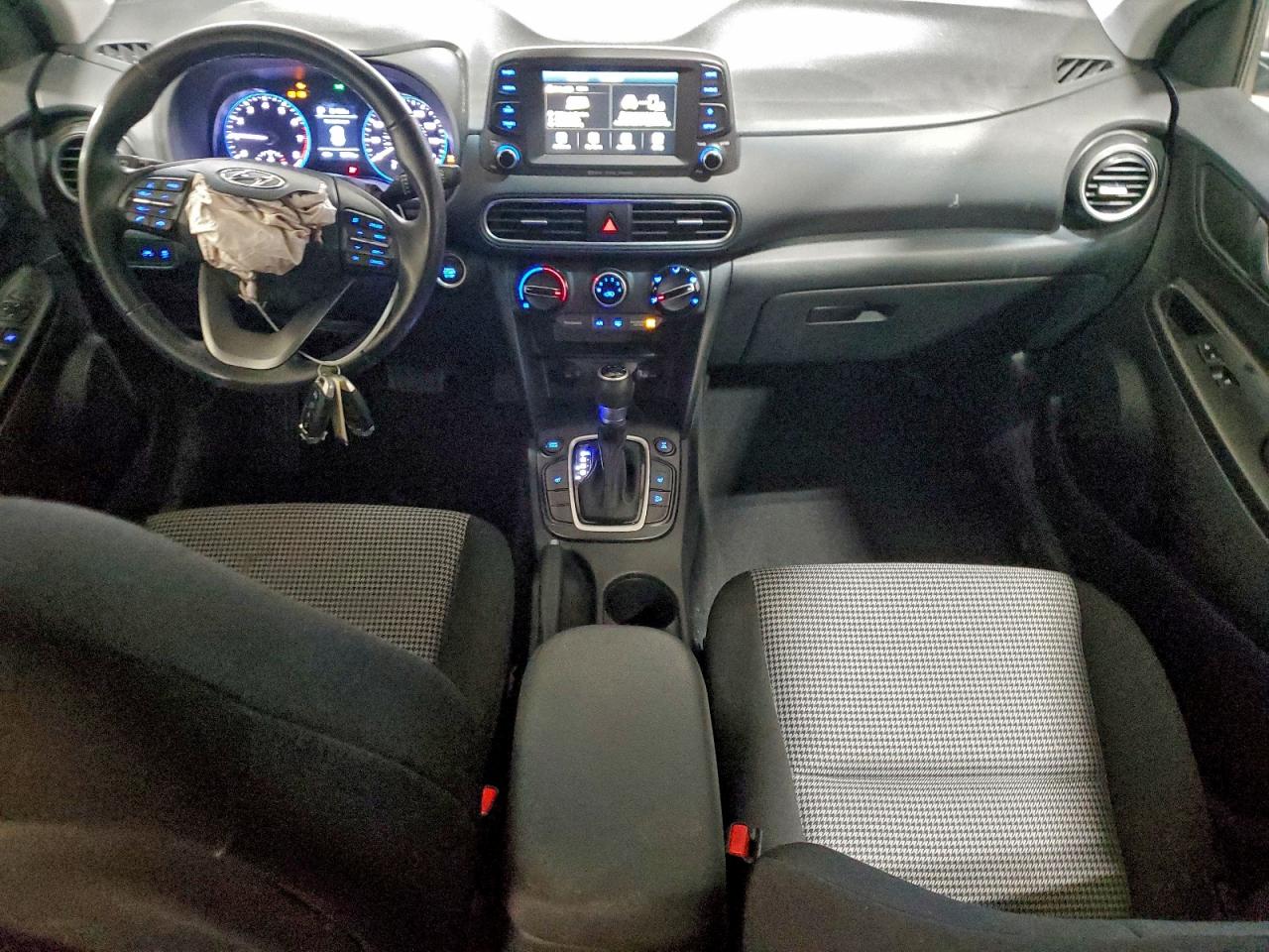2020 HYUNDAI KONA SEL photo 8