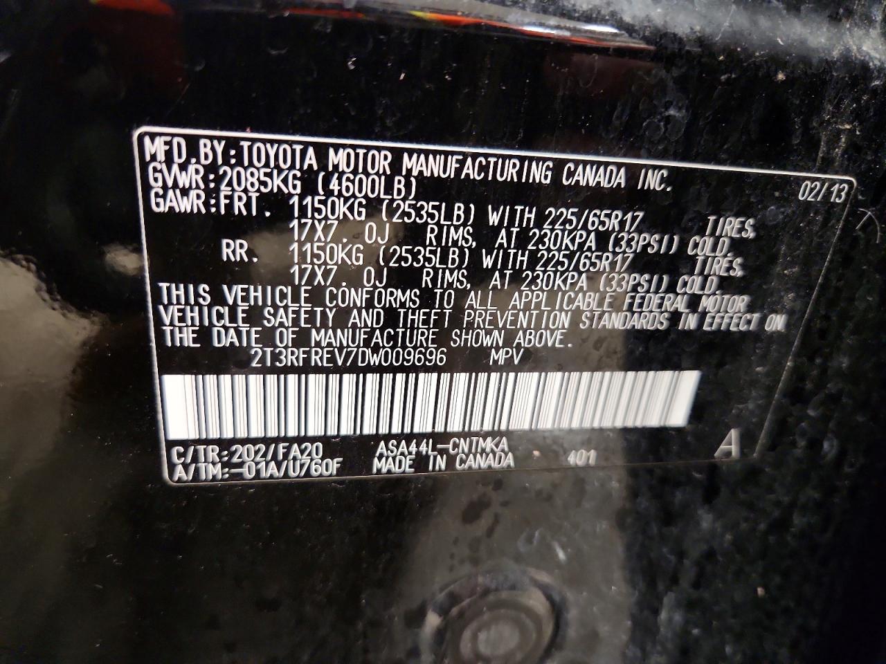 2013 TOYOTA RAV4 XLE photo 13