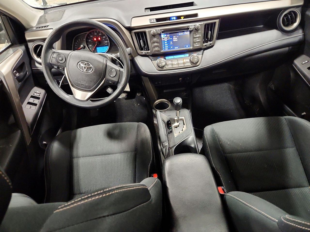 2013 TOYOTA RAV4 XLE photo 8