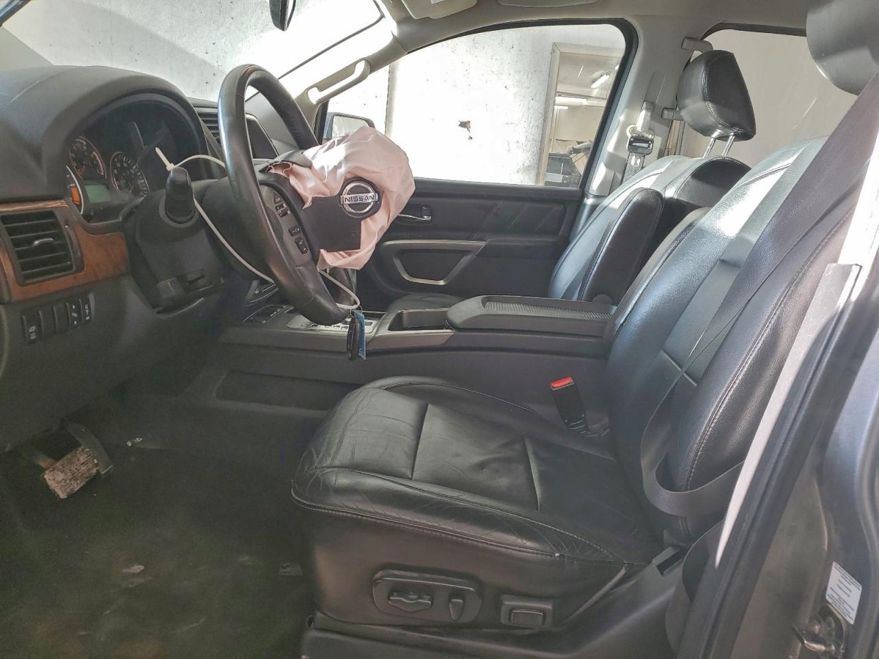 2015 NISSAN ARMADA SL photo 13