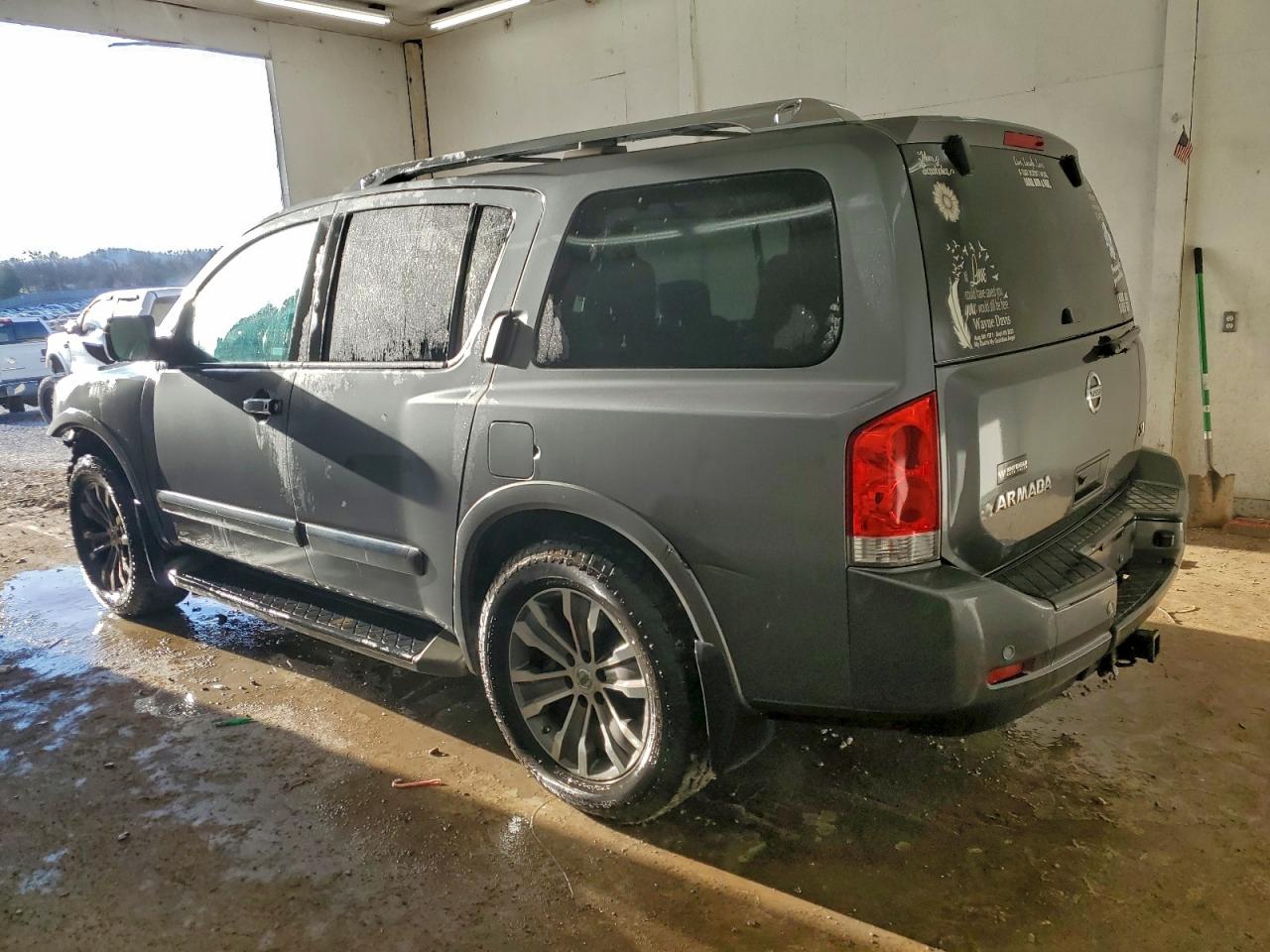 2015 NISSAN ARMADA SL photo 3