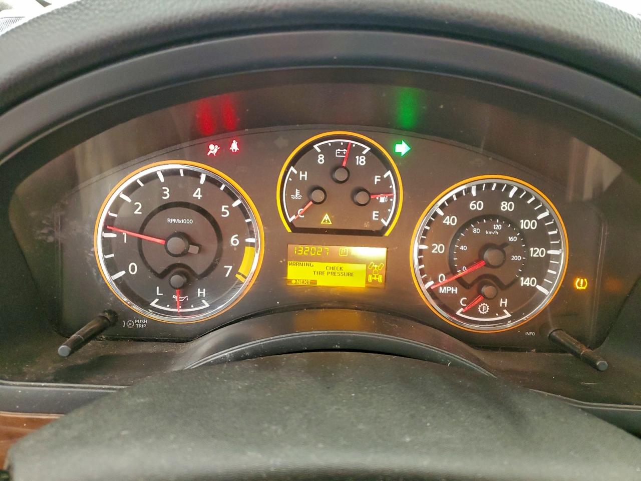 2015 NISSAN ARMADA SL photo 17