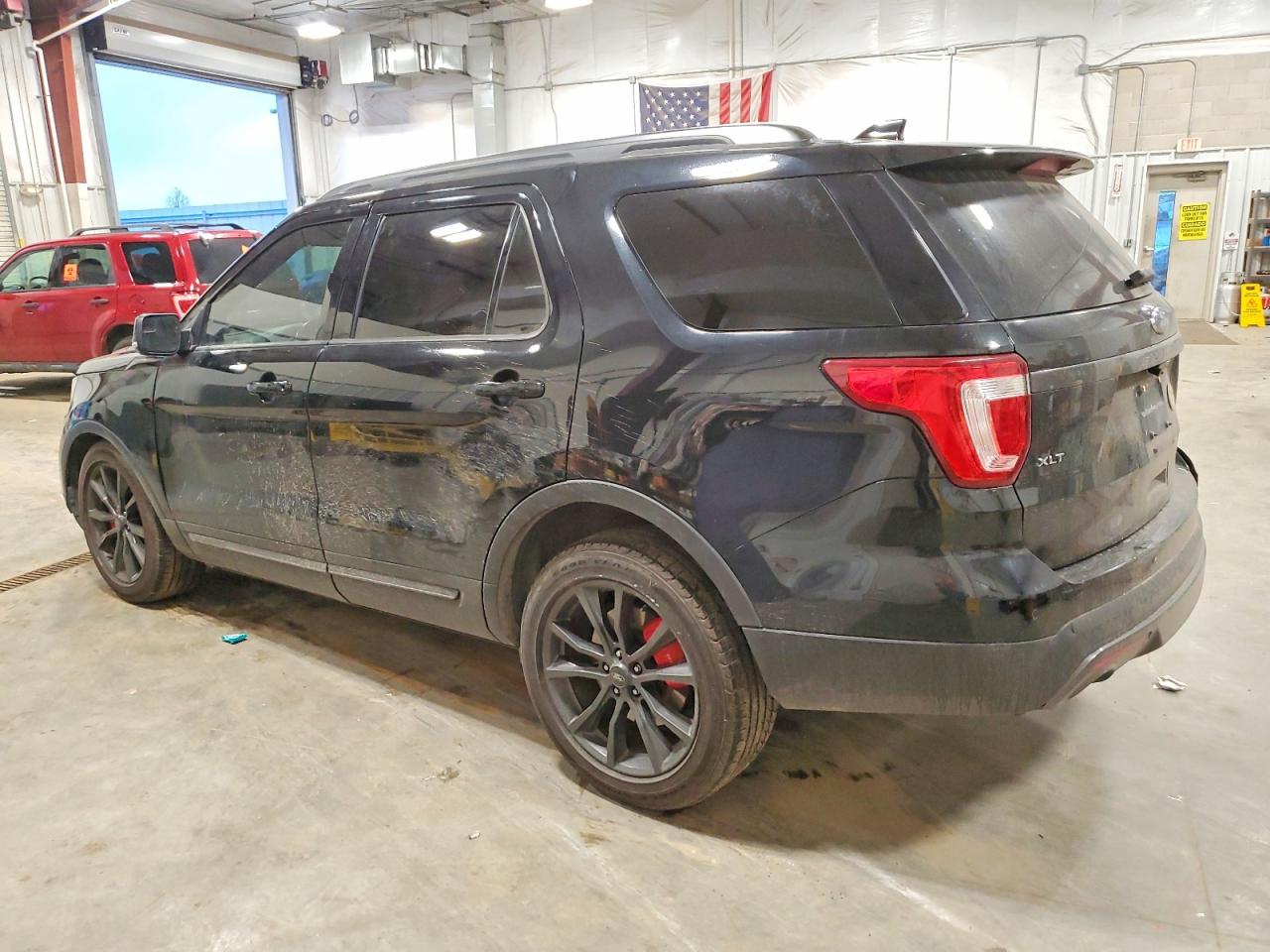 2017 FORD EXPLORER XLT photo 2