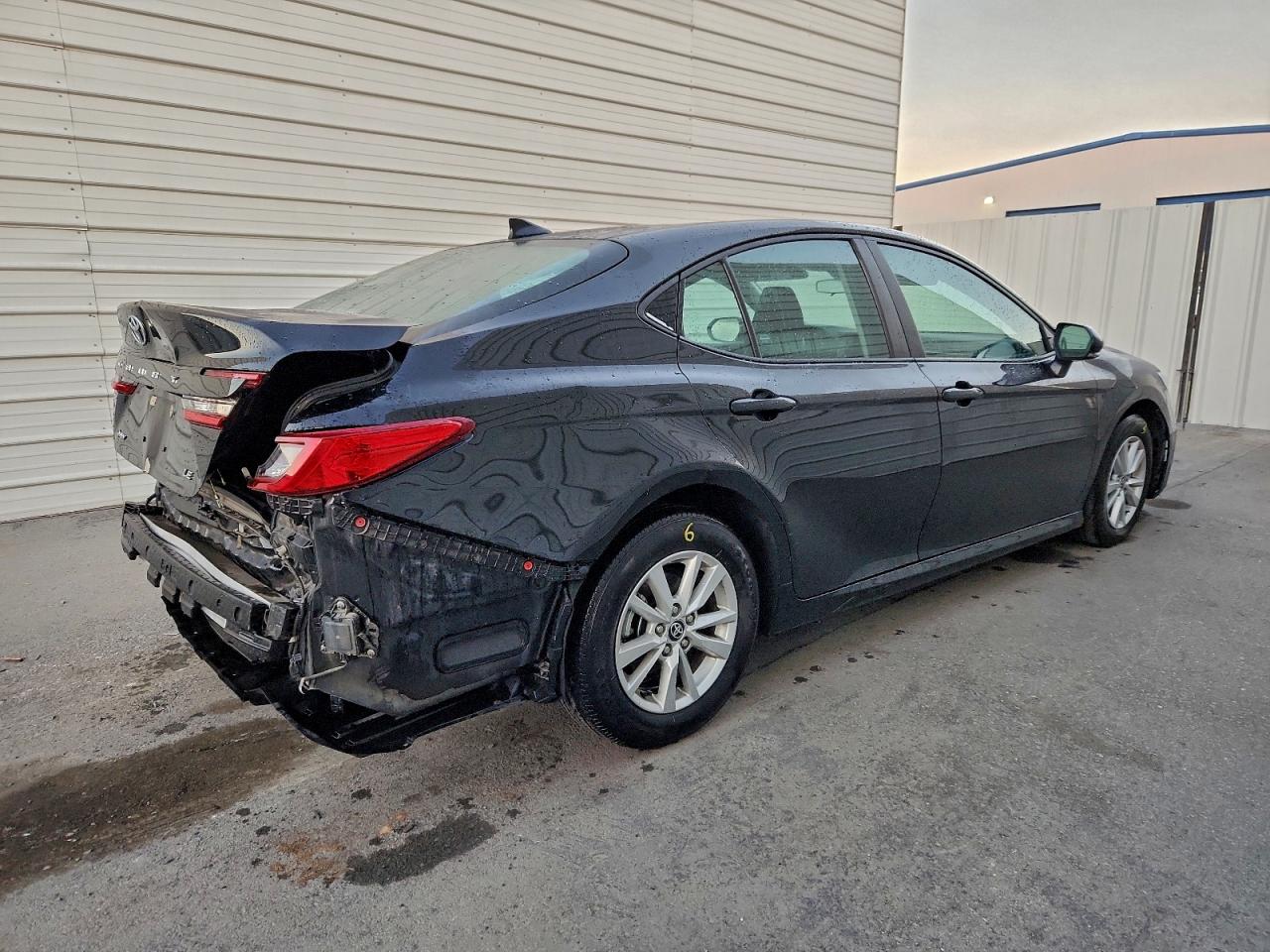 2025 TOYOTA CAMRY XSE photo 3