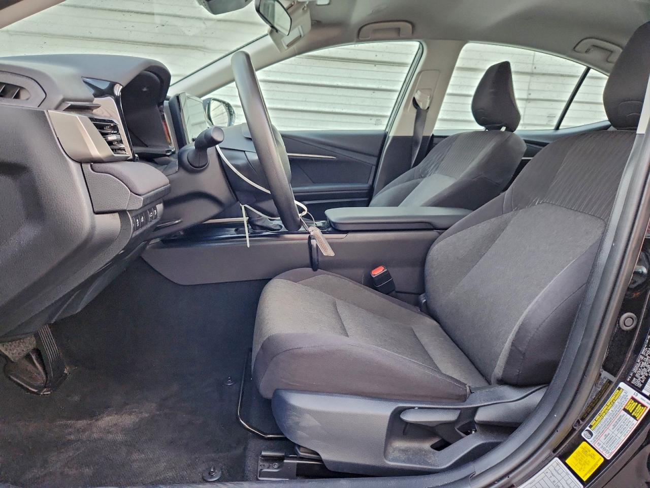 2025 TOYOTA CAMRY XSE photo 7