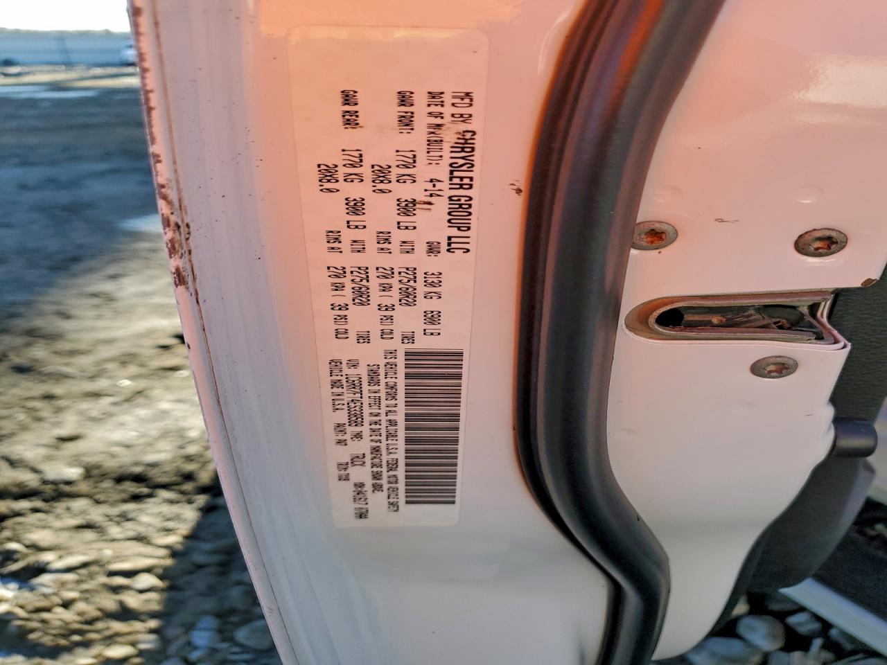 2014 RAM 1500 ST photo 13