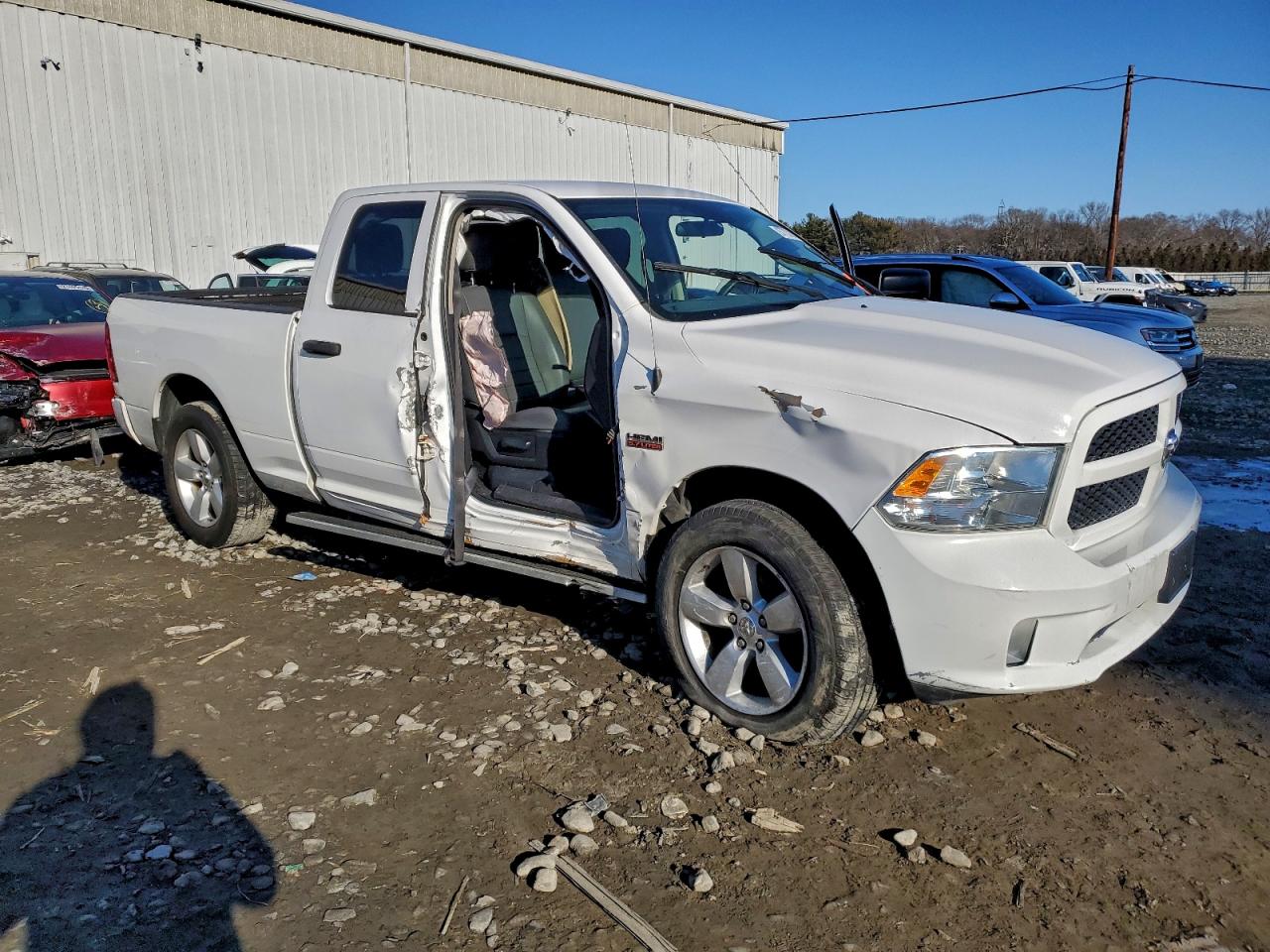 2014 RAM 1500 ST photo 4