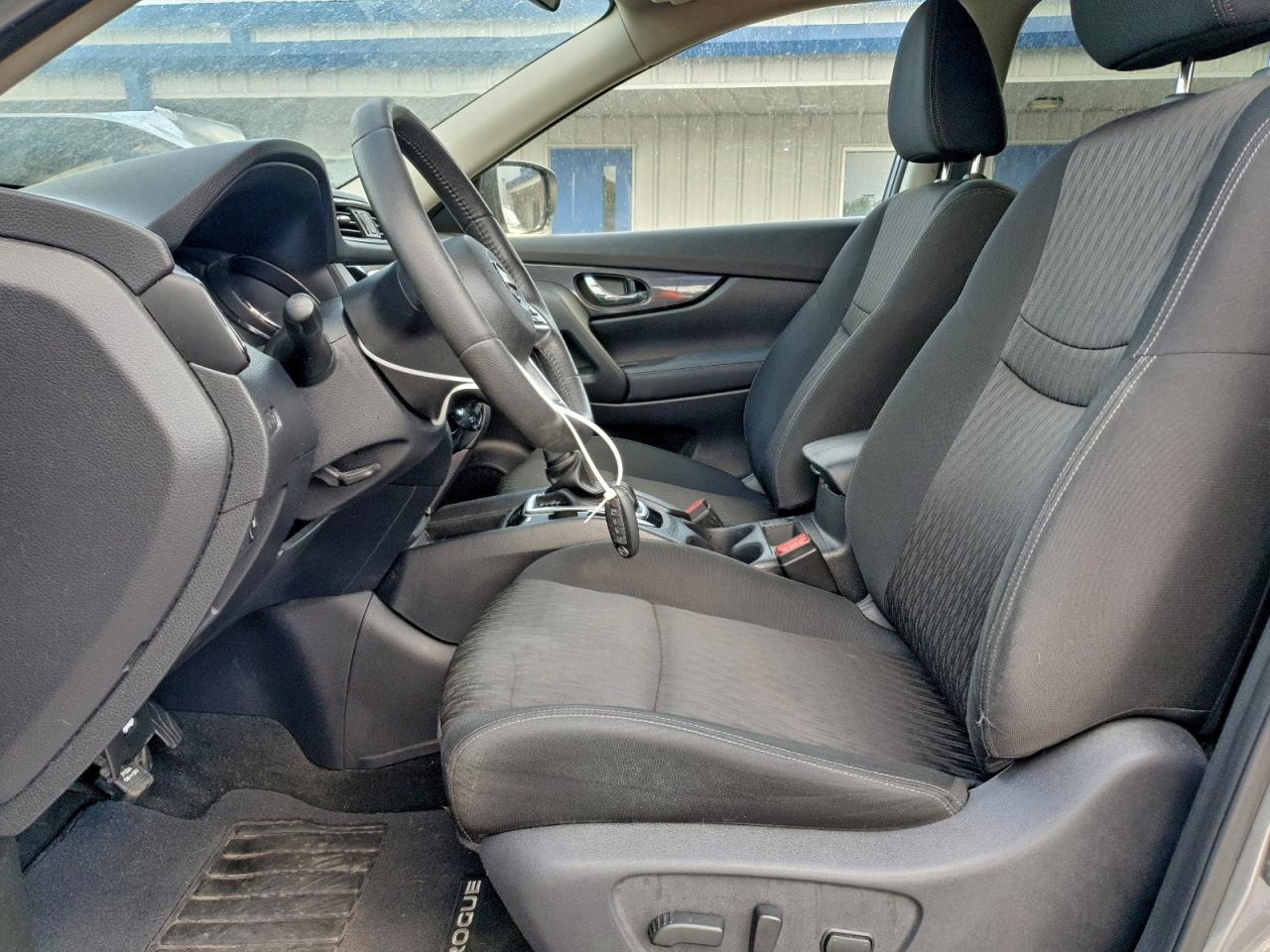 2019 NISSAN ROGUE SV photo 7