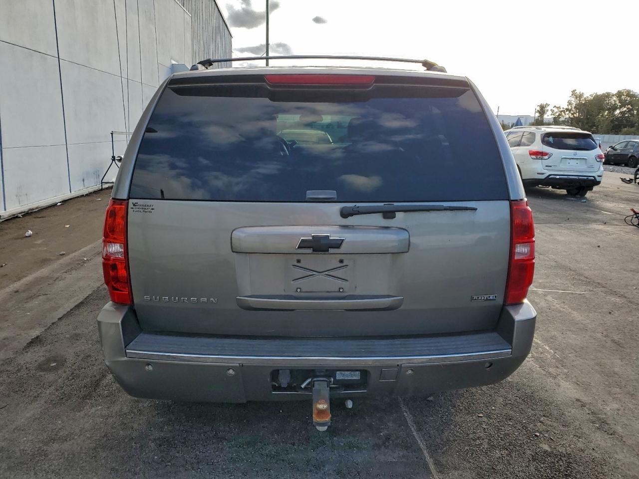 2009 CHEVROLET SUBURBAN K1500 LTZ photo 6