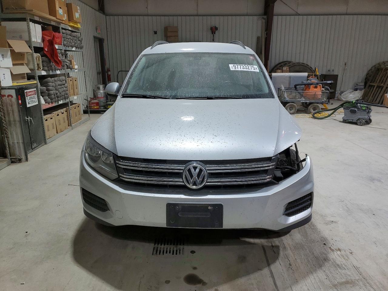 2017 VOLKSWAGEN TIGUAN S photo 5