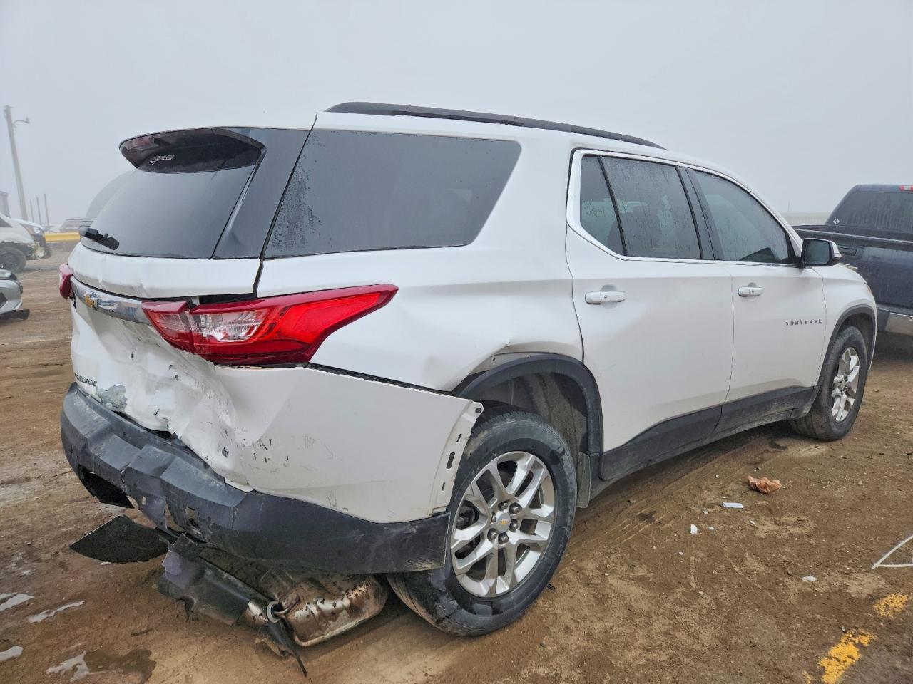 2020 CHEVROLET TRAVERSE LT photo 3