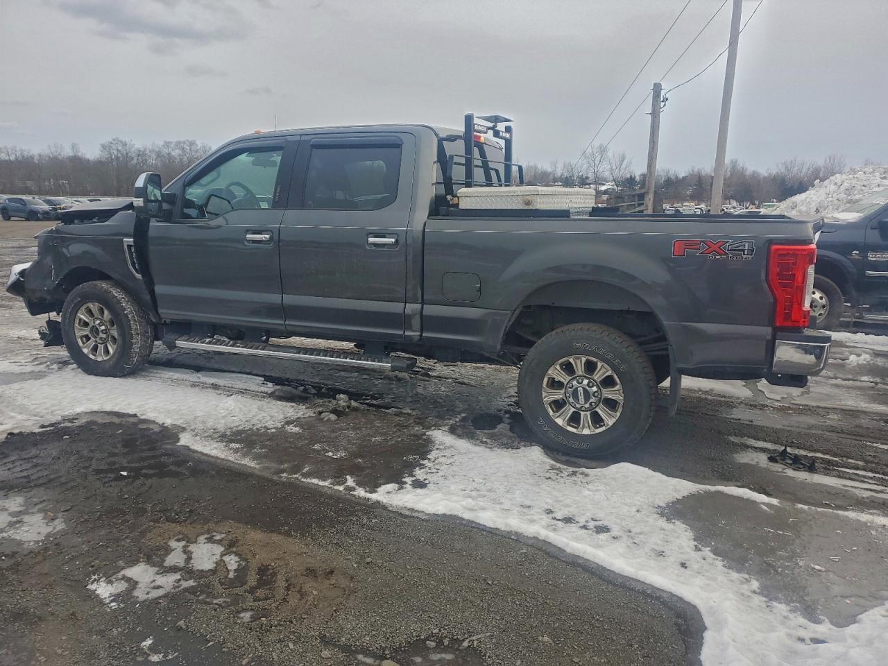2017 FORD F250 SUPER DUTY photo 2