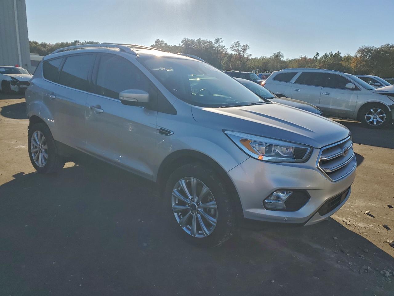 2018 FORD ESCAPE TITANIUM photo 4