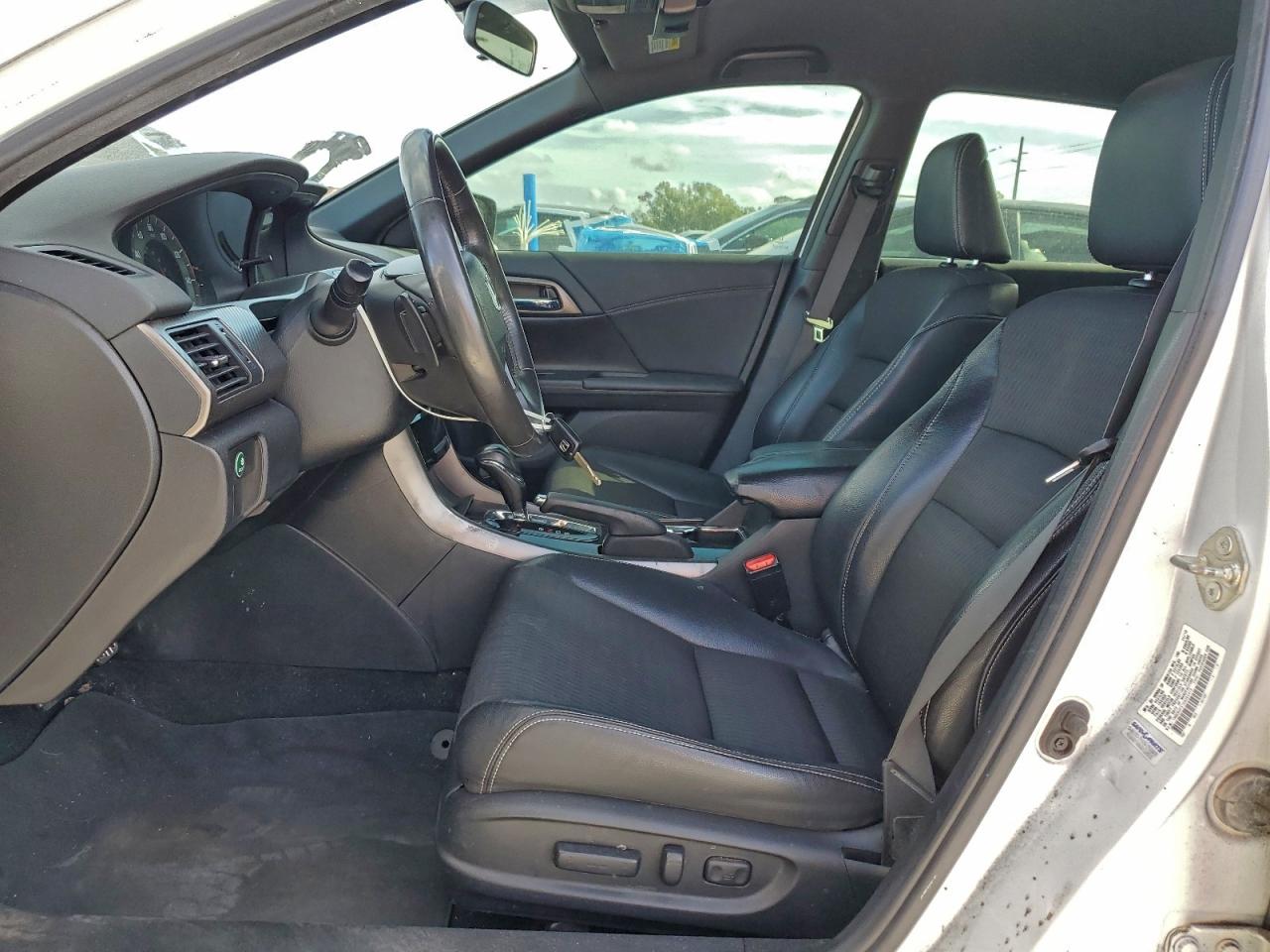 2016 HONDA ACCORD SPORT photo 7