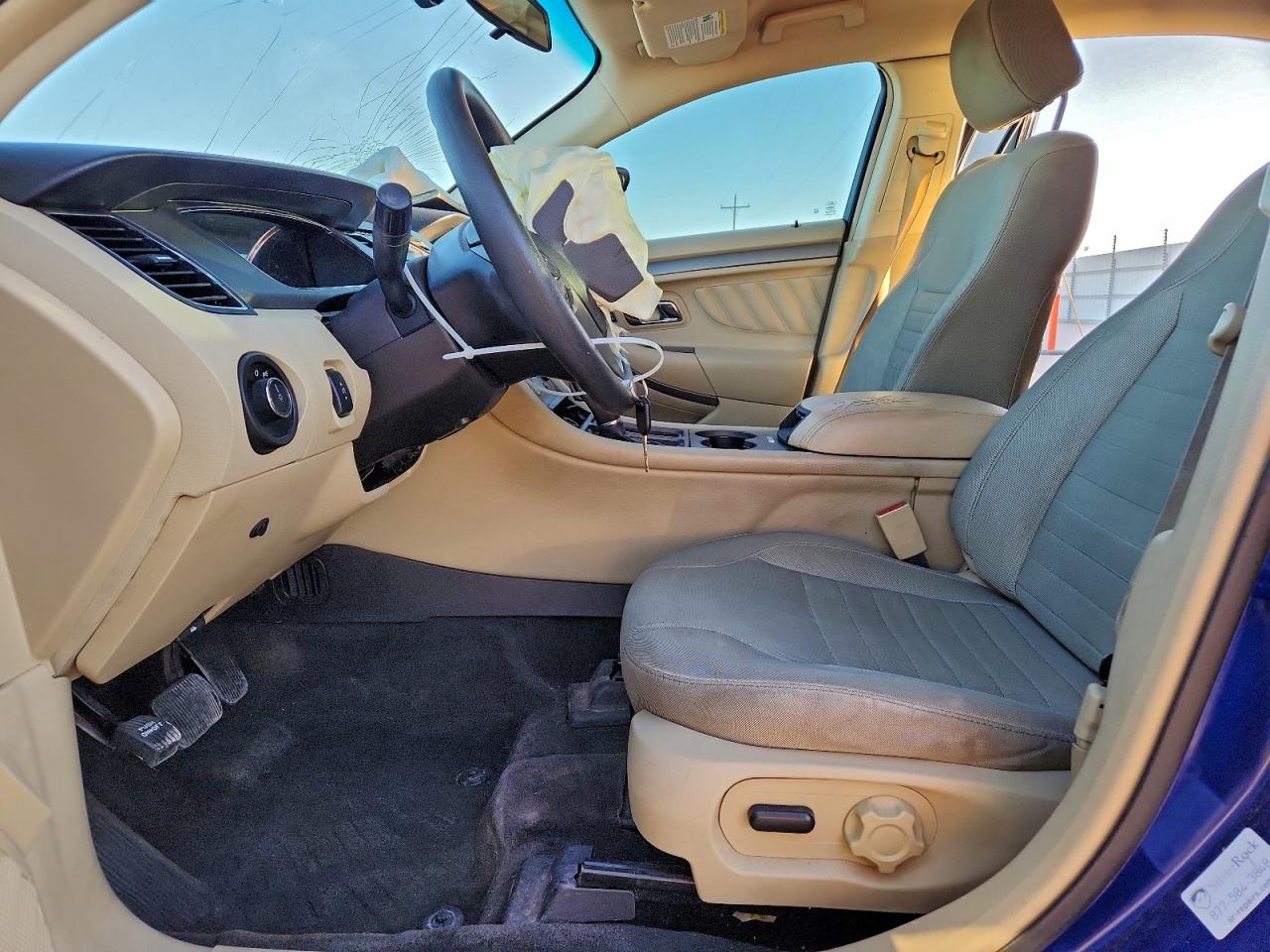 2015 FORD TAURUS SE photo 7