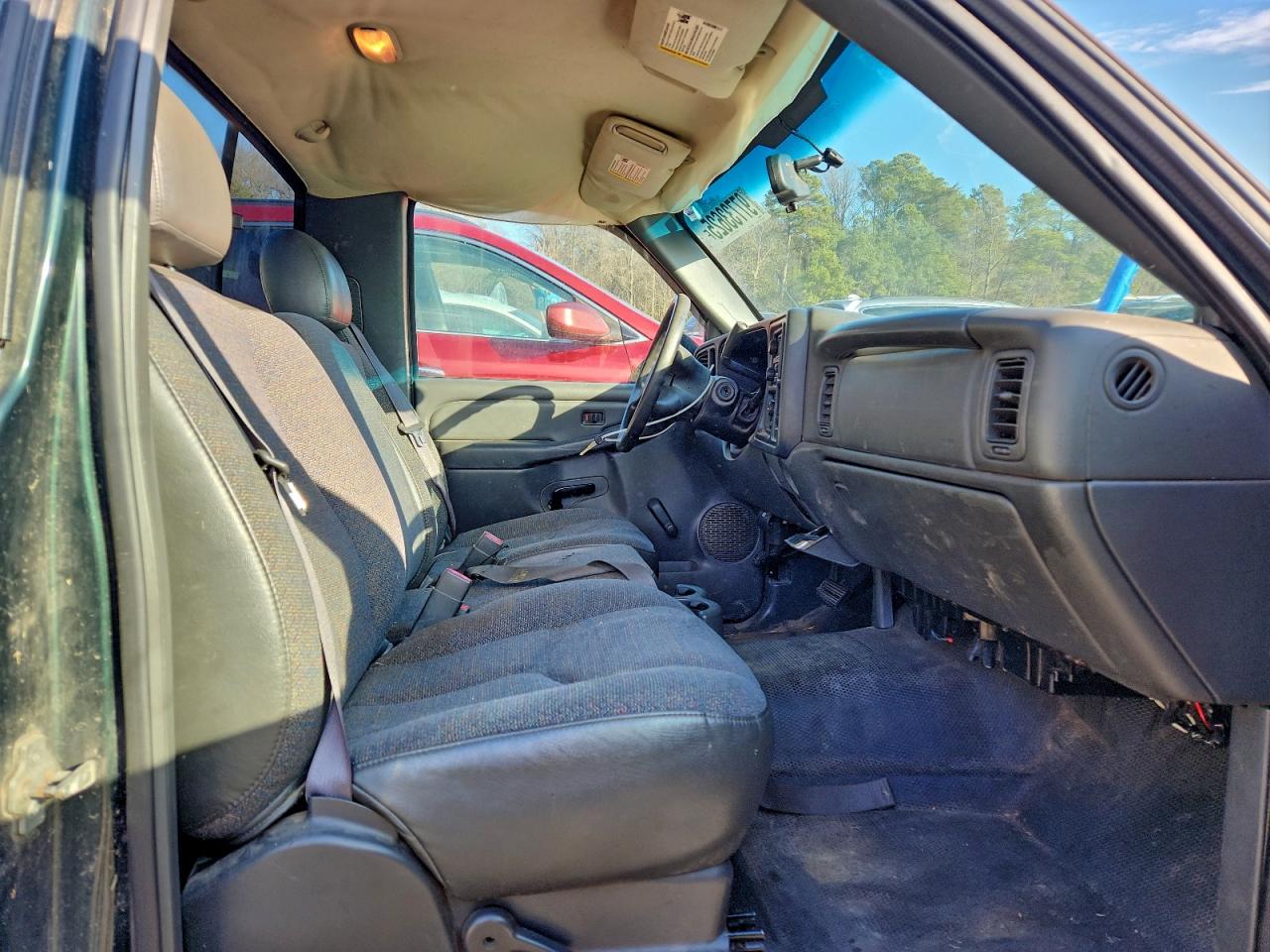 2005 CHEVROLET SILVERADO C1500 photo 10