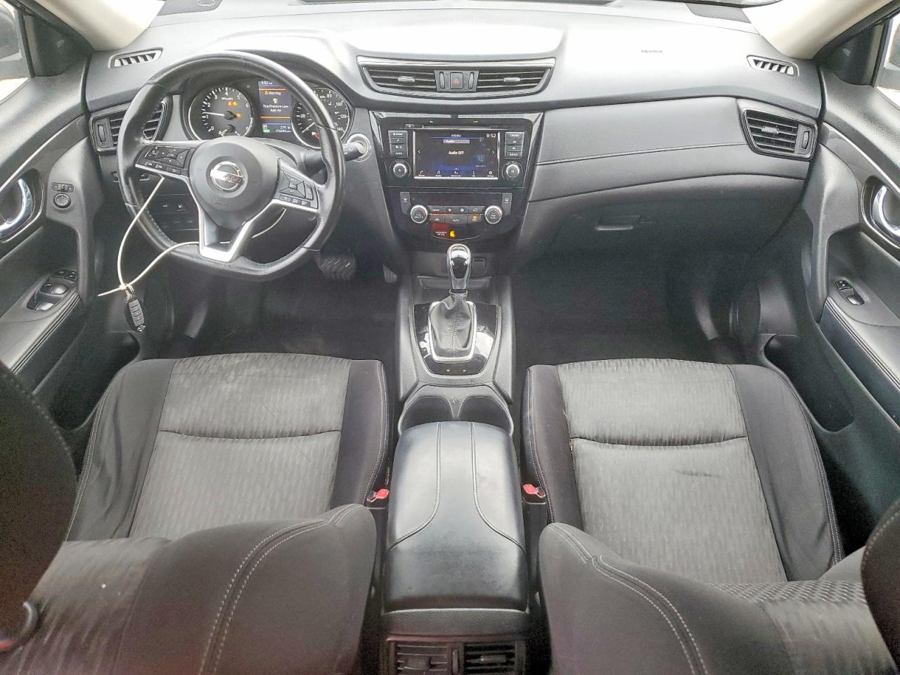 2018 NISSAN ROGUE S photo 8