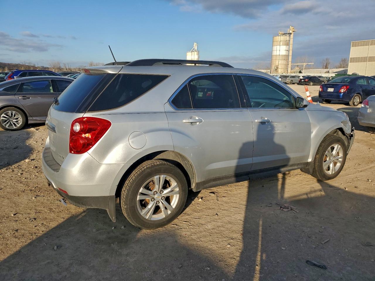 2015 CHEVROLET EQUINOX LT photo 3