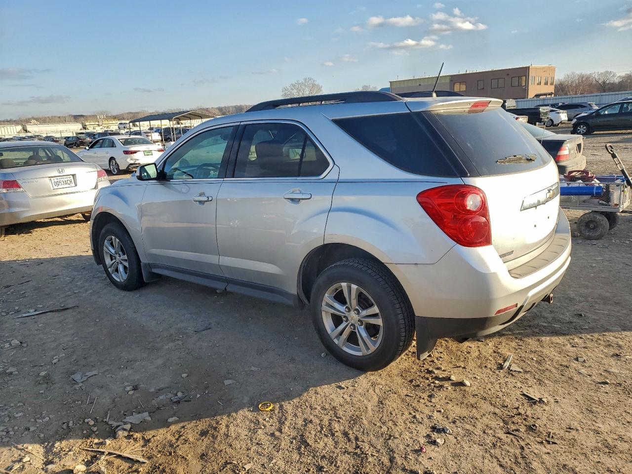 2015 CHEVROLET EQUINOX LT photo 2
