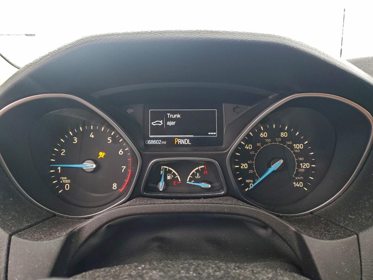2015 FORD FOCUS SE photo 9