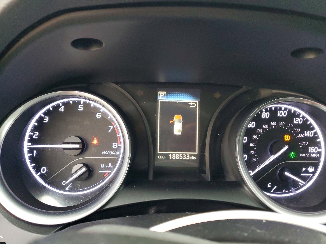 2018 TOYOTA CAMRY L photo 9