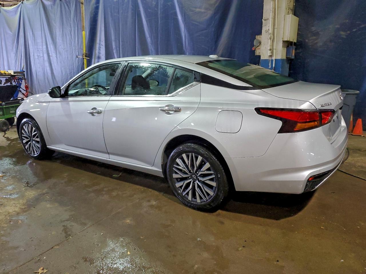 2025 NISSAN ALTIMA SV photo 2