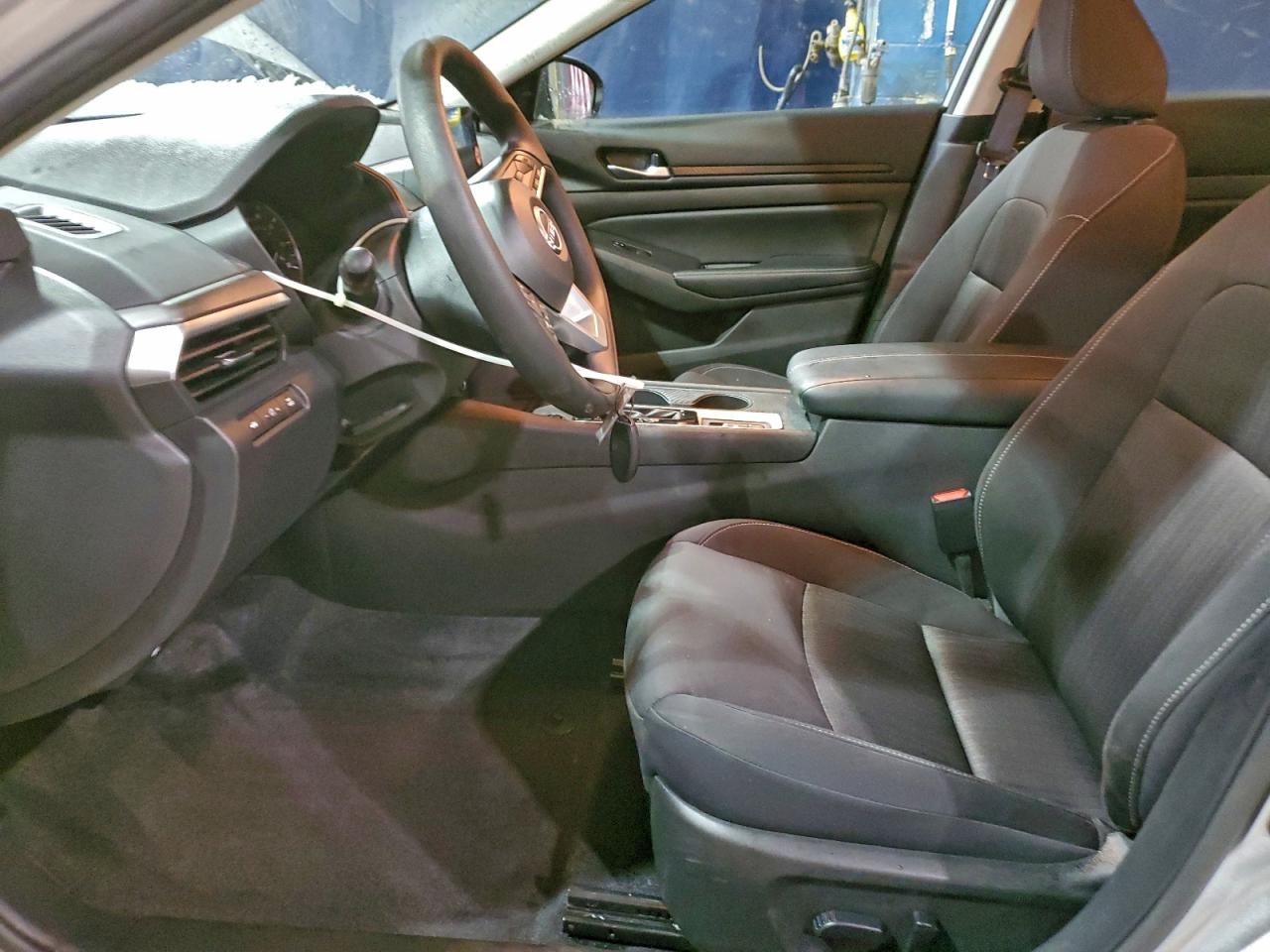 2025 NISSAN ALTIMA SV photo 7
