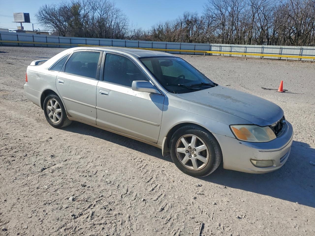 2002 TOYOTA AVALON XL photo 4
