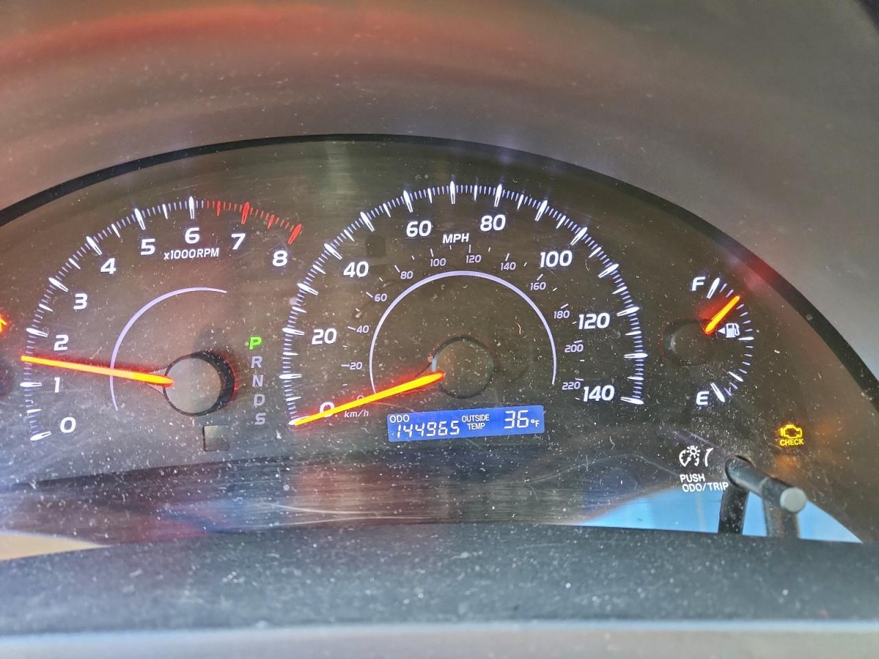 2011 TOYOTA CAMRY LE photo 17