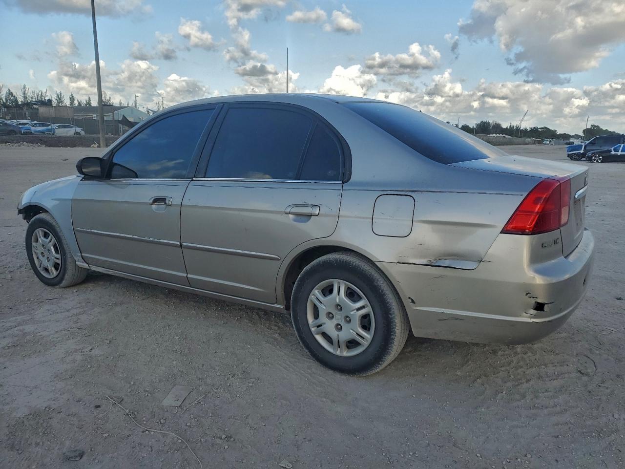 2002 HONDA CIVIC LX photo 2